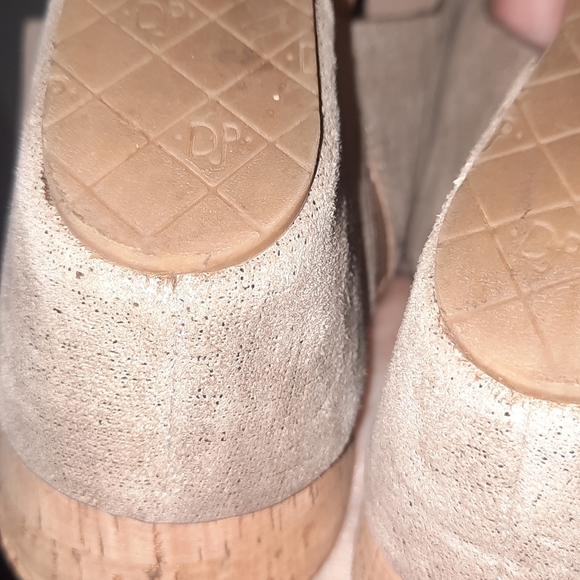 Donald j pliner genuine suede sandals size 9 - Picture 6 of 9